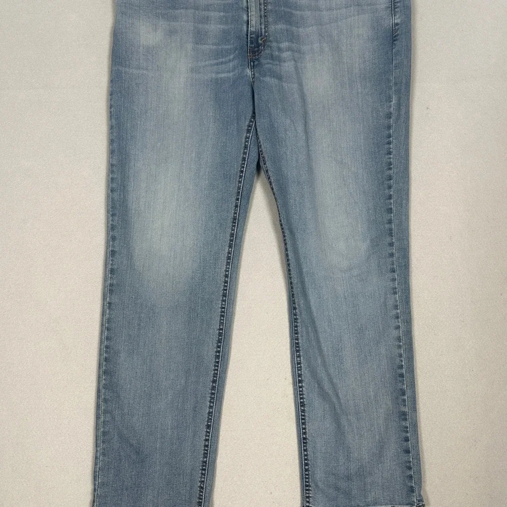Levis 541 Jeans Mens 38X30 Blue Athletic Tapered Fit Light Wash Stretch Denim
